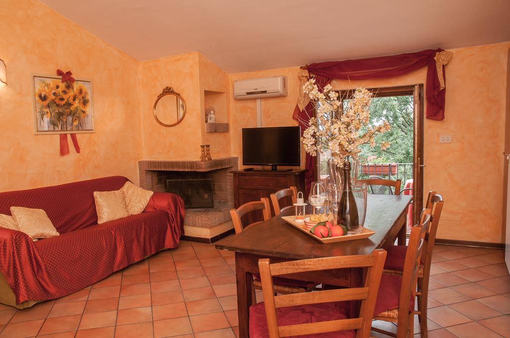 Residenza Il Palazzo Διαμέρισμα Castiglione del Lago Δωμάτιο φωτογραφία